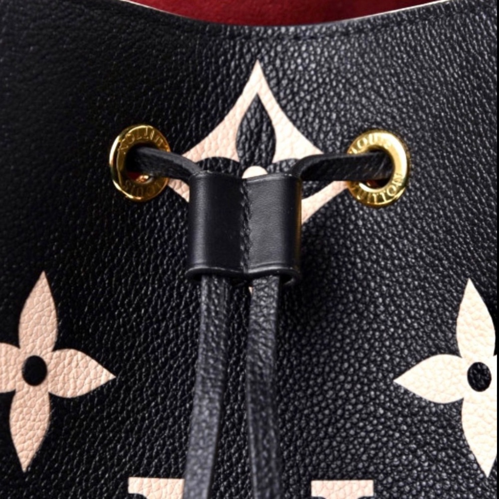 👑✅PRICE FIRM✅AUTHENTIC Louis Vuitton Bicolor Giant Neonoe MM - Picture 12 of 16